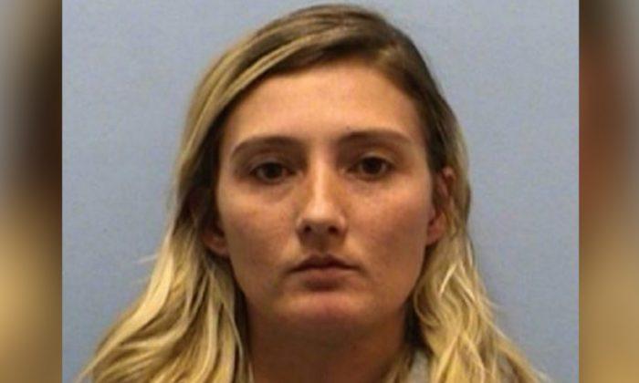 28-Year-Old Mother Abandoned Five Children to Take Trip to Beach in Another State: Police