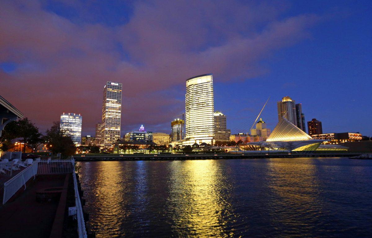 The downtown skyline overlooks Lake Michigan in Milwaukee, on Oct. 31, 2017. (Mike De Sisti/Milwaukee Journal-Sentinel via AP)