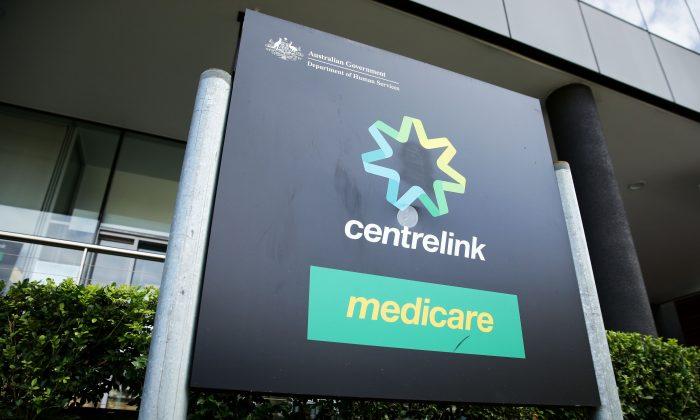Centrelink Chases Thousands To Repay Debts