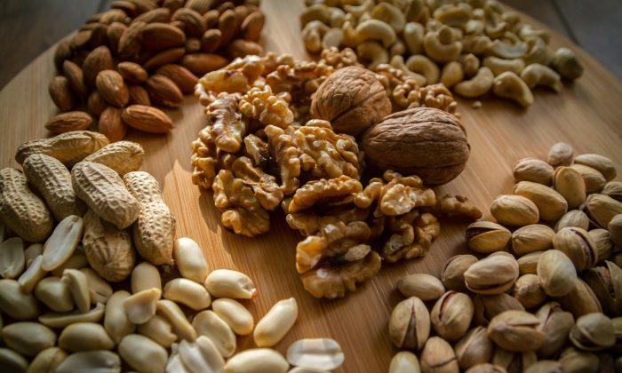 Heart Disease Risk in Diabetics Can Be Reduced by Eating Nuts