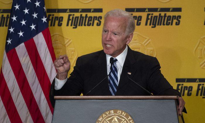 Firefighters Rally Behind Trump on Social Media After Labor Union Endorsed Biden