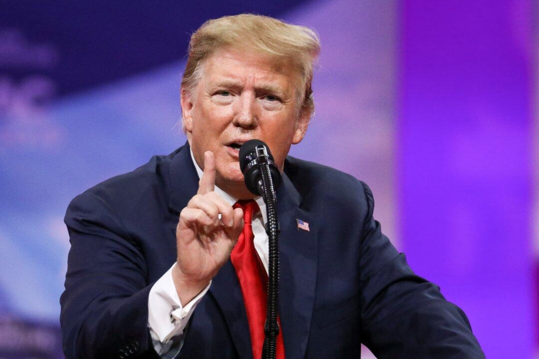 Trump: Socialist Promises ‘Seductive,’ but Would Send Country ‘Down the Tubes’