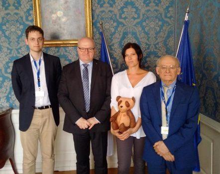 Barbora Balkova with (L–R) Pavel Porubiak of Human Rights Without Borders<b>, </b>Czech Minister of Culture Daniel Herman, and Canadian human rights lawyer David Matas, in Prague in 2017. (smgnet.org)