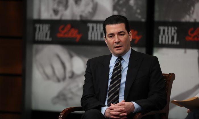 US Should Be ‘Aggressive’ in Lifting COVID-19 Restrictions as Situation Improves: Gottlieb