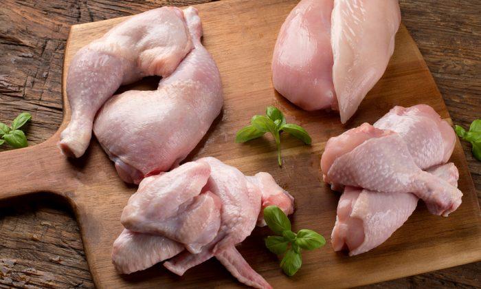 CDC: Don’t Wash Your Chicken, It Will Splatter Germs on Other Food and Utensils