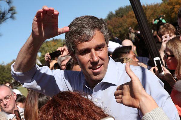 Rep. Beto O'Rourke (D-Texas), candidate for U.S. Senate greets supporters at a campaign rally in Carrollton, Texas, Nov. 2, 2018. (Mike Segar/Reuters)