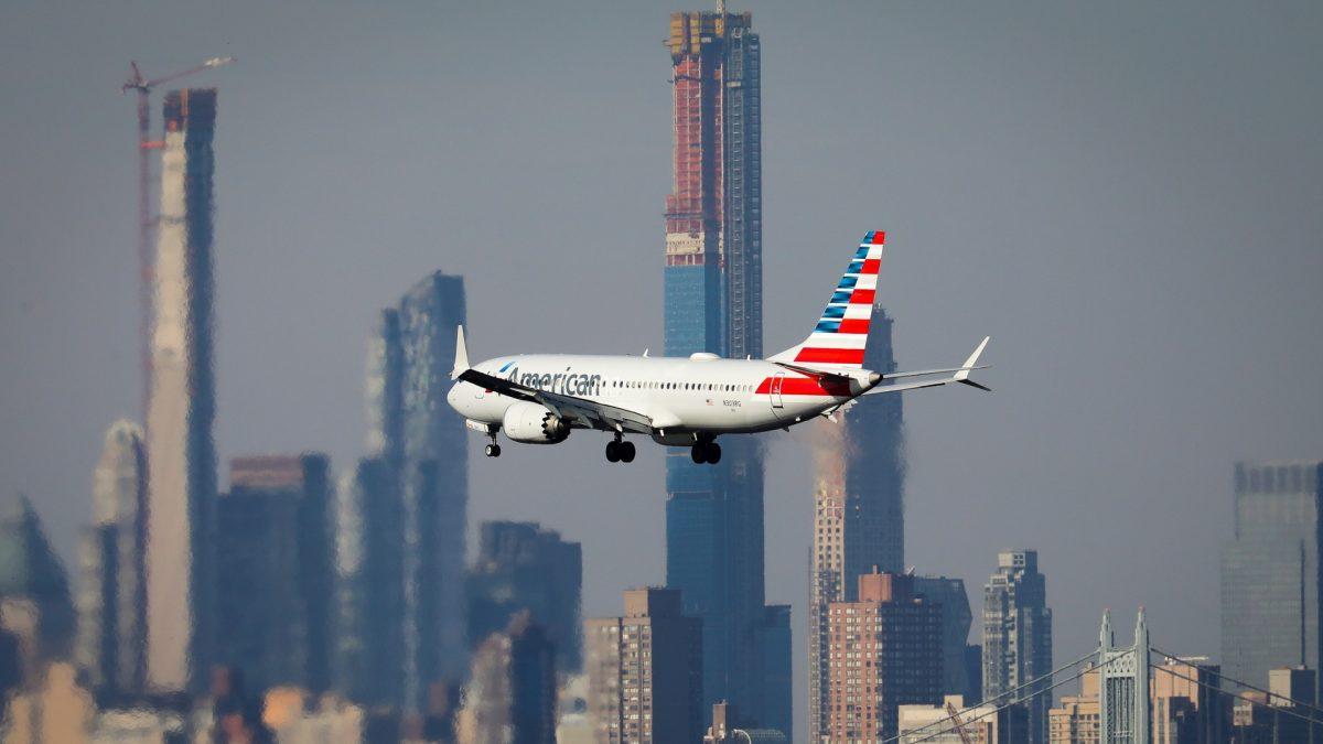An American Airlines flight. (Drew Angerer/Getty Images)