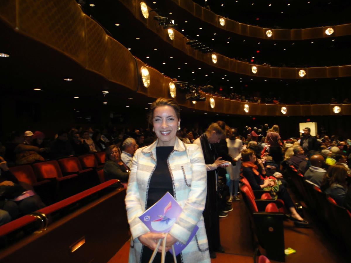 Marketing CEO Says Shen Yun is ‘Colorful, Beautiful, and Traditional’