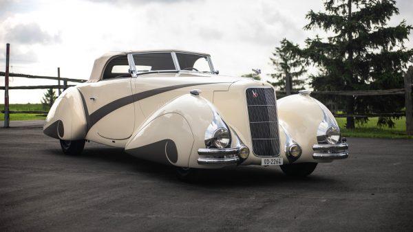 1937 Cadillac Hartmann Cabriolet. (Canadian International AutoShow)