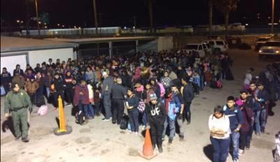 El Paso Border Crosser Apprehensions Up 500 Percent, Over 400 Caught in 5 Minutes