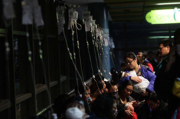 Line of intravenous drip treatment in China. (STR/AFP/Getty Images)