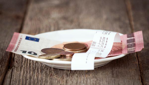 A stock photo of a bill at a restaurant (Illustration-graja/Shutterstock)