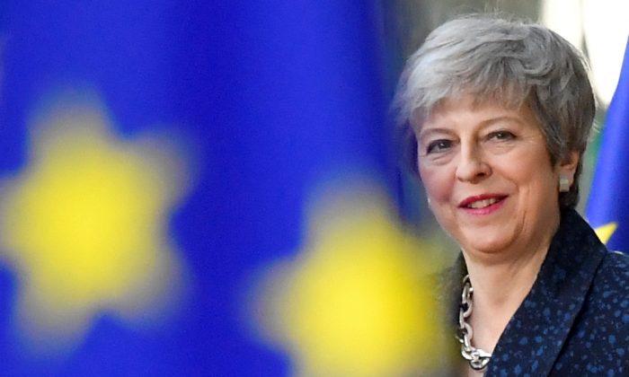 No-Deal Beckons: EU Presses May on Brexit