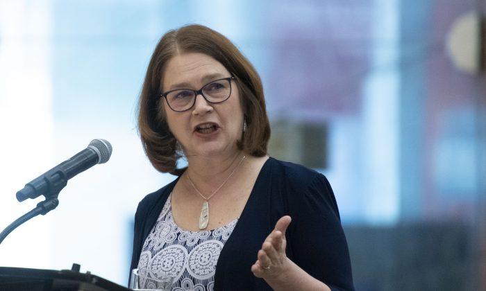 As MPs Pull All Nighter, Philpott Breathes Fresh Life Into SNC Lavalin Scandal