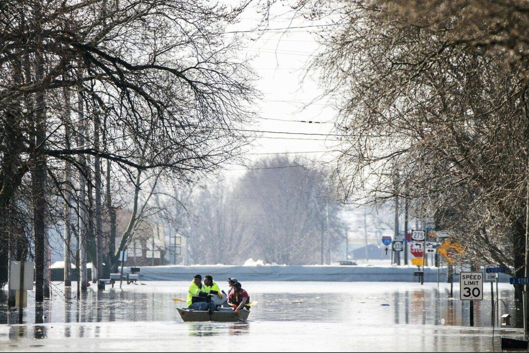 Missouri Governor Declares State of Emergency Amid Flooding