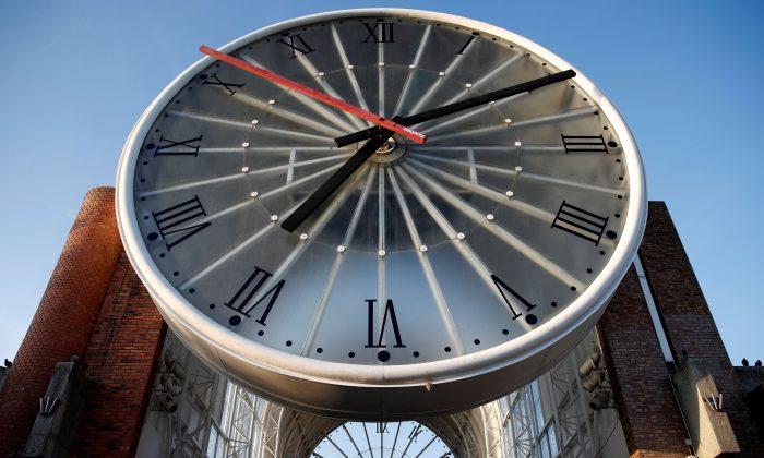 Time for a Change: EU Lawmakers Vote to Scrap Clock Shifts in 2021