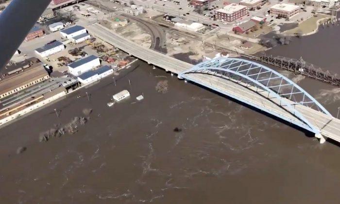 Flooding Impairs Drinking Water Treatment for Kansas City, Missouri
