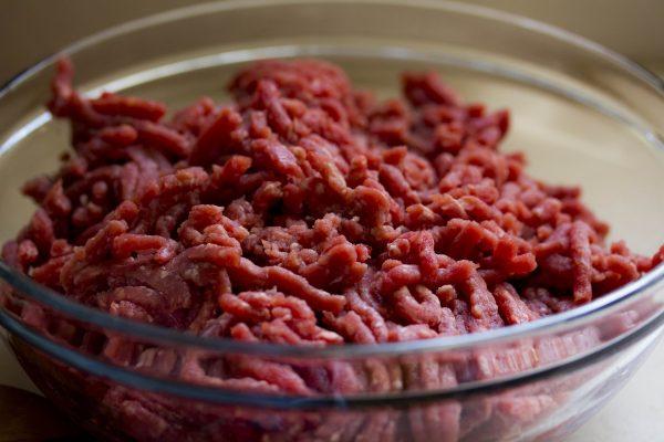 The U.S. Food Safety and Inspection Service issued a class 1 recall for about 54 pounds of raw ground beef products from La Rosita Fresh Market Inc. in Illinois due to possible E. coli contamination on March 13, 2019. (CC0)