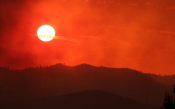 Setting sun. (Justin Sullivan/Getty Images)