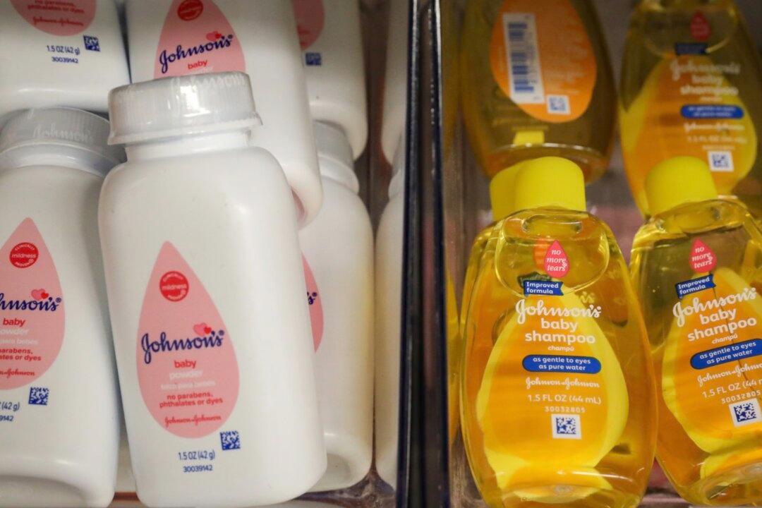 Alert: Johnson & Johnson’s Baby Shampoo Fails Indian Quality Test, Formaldehyde Reportedly Found