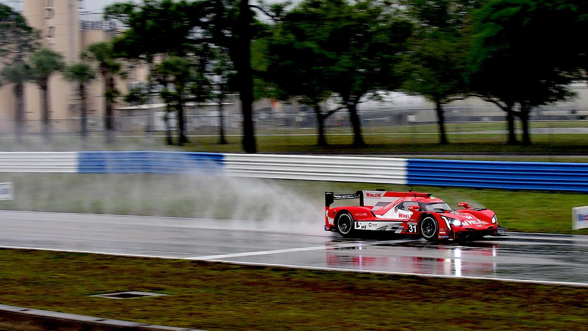  Pipo Derani took the Whelen Cadillac to the lead shortly after the race went green. (Bill Kent/Epoch Times)