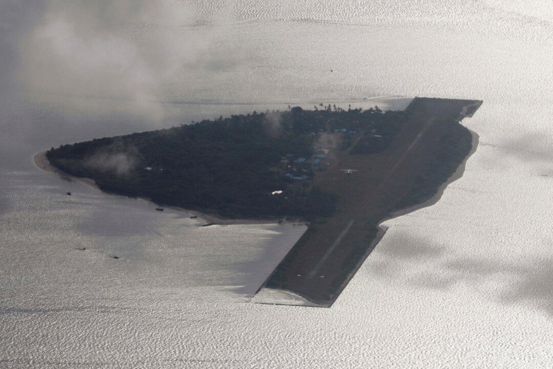 Philippines Says Chinese Navy Ship Spotted Near Disputed Island