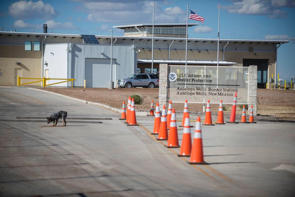 This Jan. 7, 2017 photo, shows the Antelope Wells port of entry from the El Berrendo, Mexico, side of the border with southern New Mexico. (Roberto E. Rosales/The Albuquerque Journal/AP)