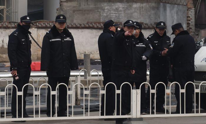 Chinese Regime Tightens Control on Lawyers