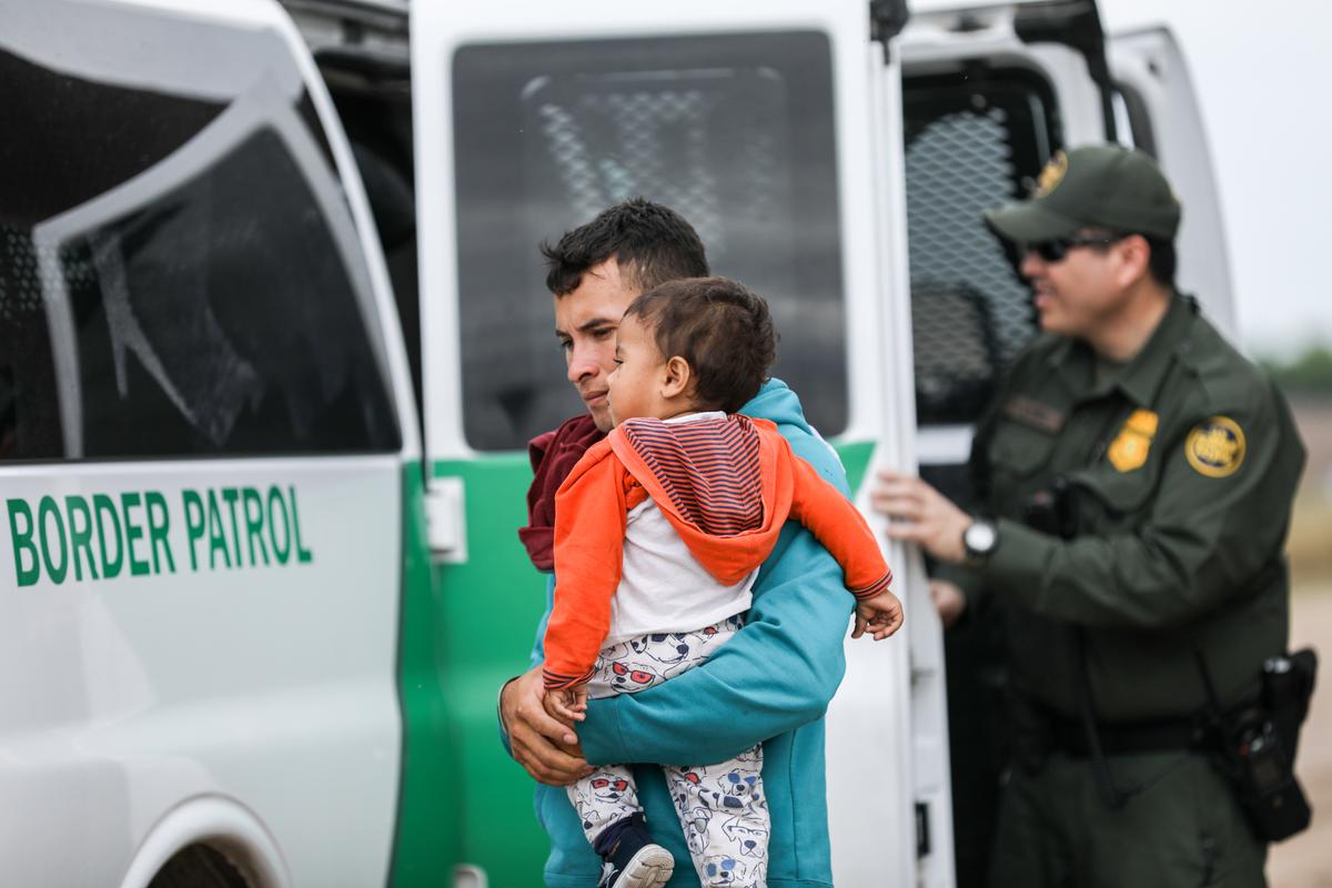 Border Patrol Apprehends 92,000 Illegal Immigrants in March