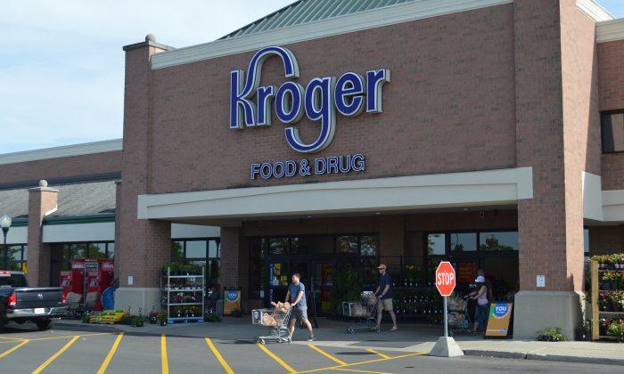 Kroger Posts 30 Percent Jump in March Comparable Sales, Borrows $1 Billion