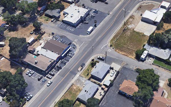 A liquor store and supermarket in Rio Linda, where a pregnant woman was involved in a suspected DUI accident on April 8, 2019. (Screenshot/Google maps)