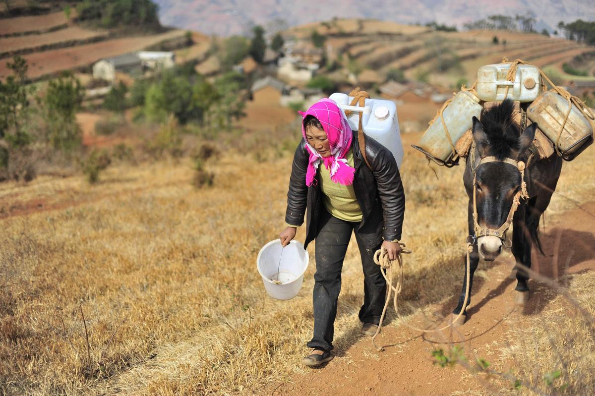 Beijing Plans New Ways to Boost Economy: Move Youth to Countryside, Ease Hukou Restrictions