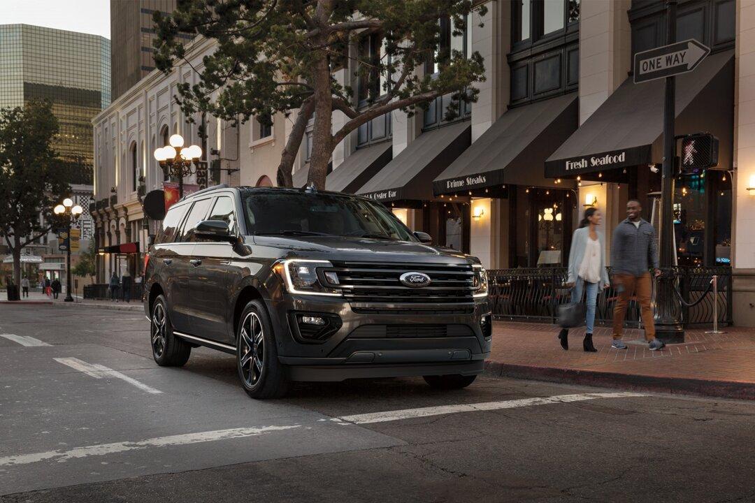 2019 Ford Expedition Limited Max Stealth Edition