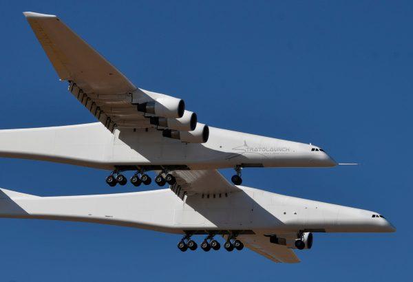 The world's largest airplane, built by the late Paul Allen's company Stratolaunch Systems, makes its first test flight in Mojave, Calif. on April 13, 2019. (REUTERS/Gene Blevins)