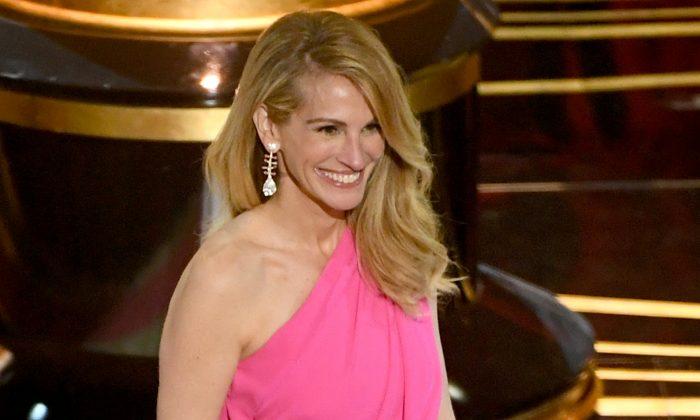 Julia Roberts, 51, Looks Fabulous After Losing a Few Pounds, and Her Secret Is Revealed