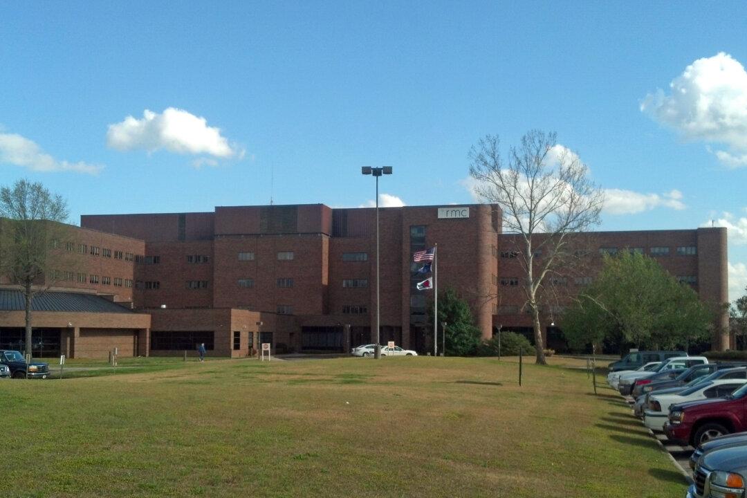 Suspect Abrian Sabb Charged With Shooting Nurse at South Carolina Hospital