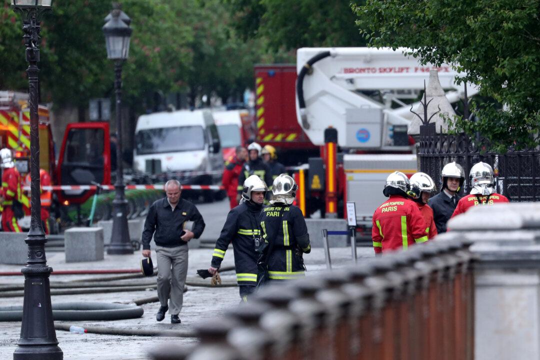 No Sign of Arson in Notre-Dame Blaze as Nation Grieves for Symbol