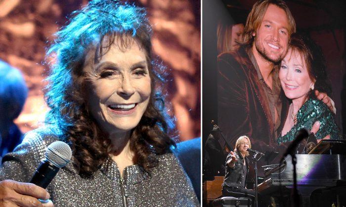 Loretta Lynn Celebrated 87th Birthday With Star-Powered Concert Full of Surprises