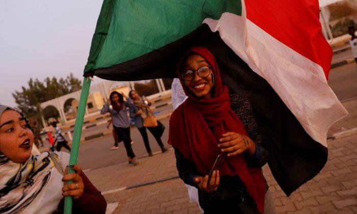 Sudan Protesters Demand Swift Civilian Rule After ‘Revolution’