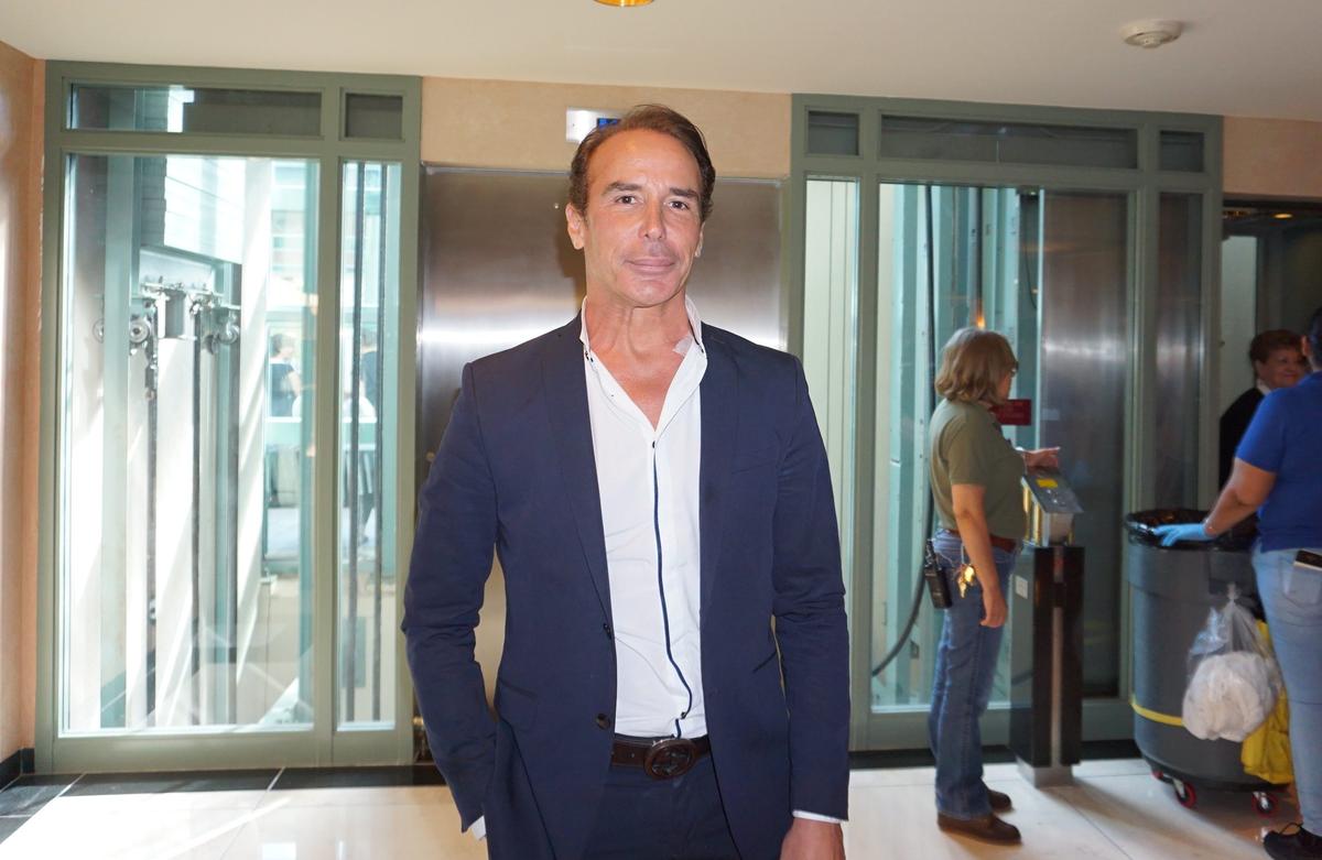 Fashion Designer Lloyd Klein: Shen Yun ‘Is a Symbol of Elegance’