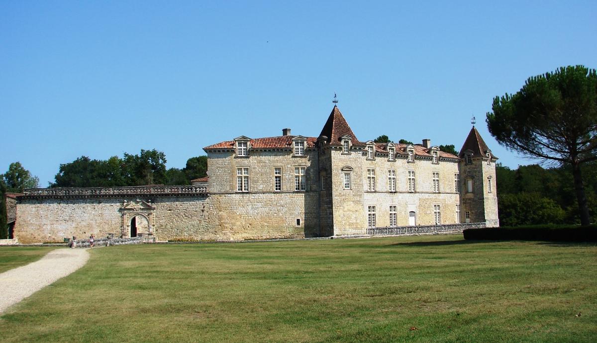 Dining in King Henry IV’s Castle: Chateau Royal de Cazeneuve