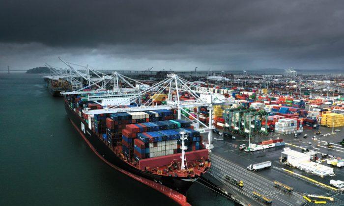 US Trade Deficit in Goods Surges to Record High as Imports Spike While Exports Sink