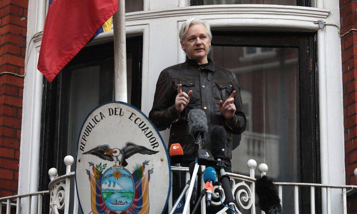 Assange in Dock at UK Extradition Hearing
