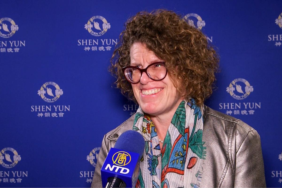 SVP Says Shen Yun Merges Ancient Traditions With the Modern World