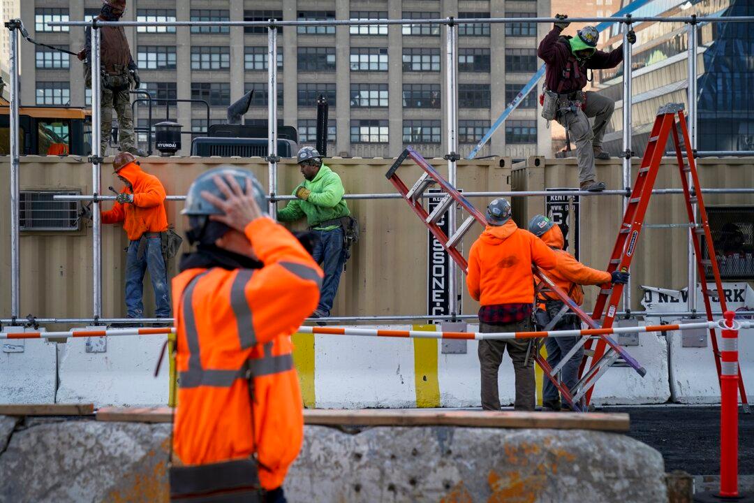 Unemployment Benefits Claims Rate Drops to Another Historic Low, Economy Shows Vigor