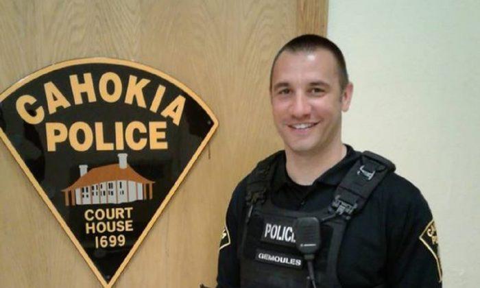 Police Officer Drives Man He Pulled Over to Job Interview