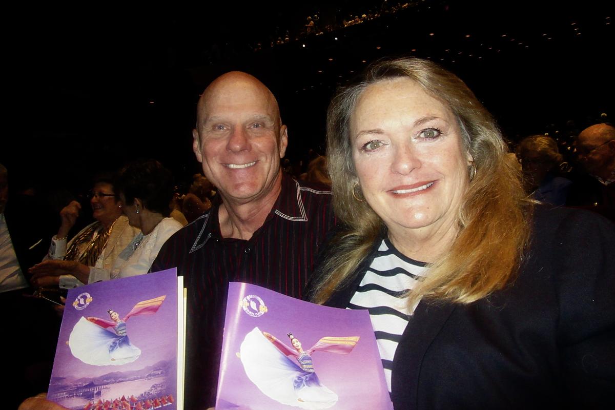 Architect Says Shen Yun a Performance ‘You Treasure Forever’