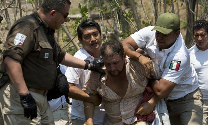 Mexican Police Detain Hundreds of Central American Migrants