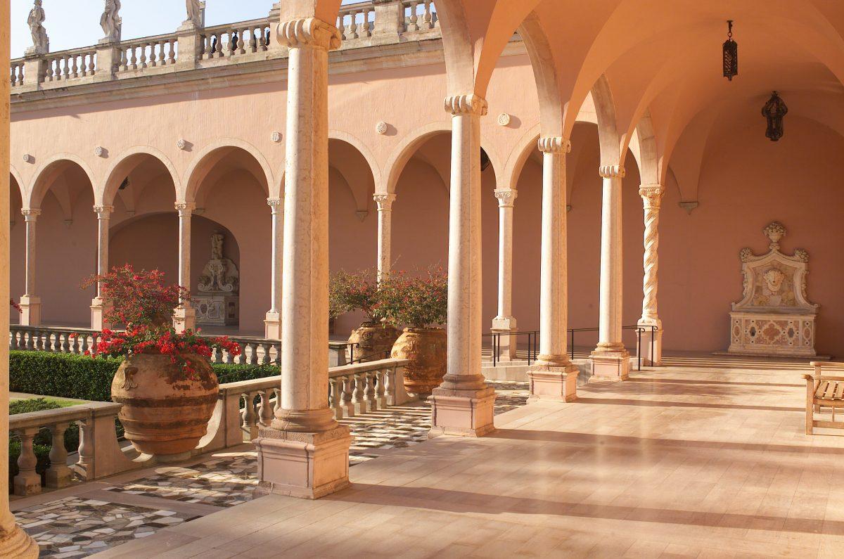 The arches of The Ringling courtyard. (The John and Mable Ringling Museum of Art)
