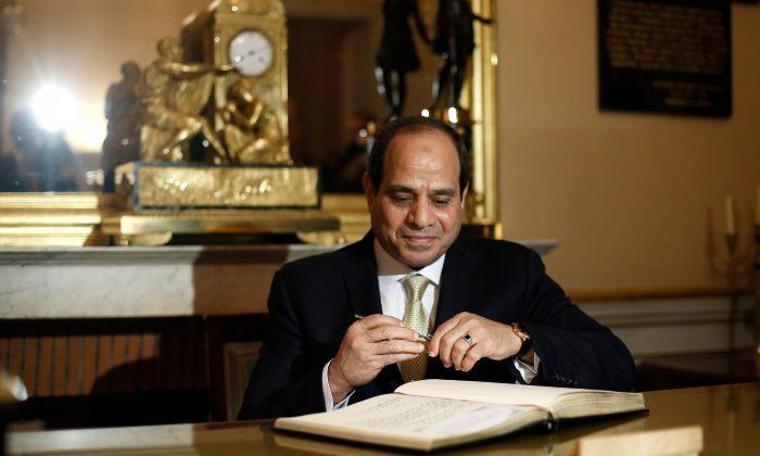Egypt Voters Approve Referendum Extending President’s Rule